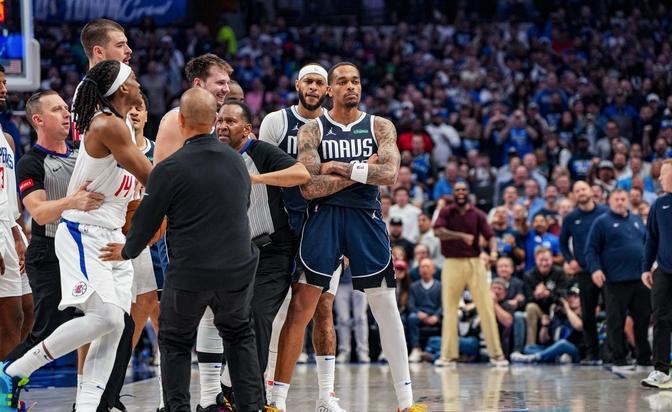 开云体育官网-华盛顿球员因伤缺席主场比赛