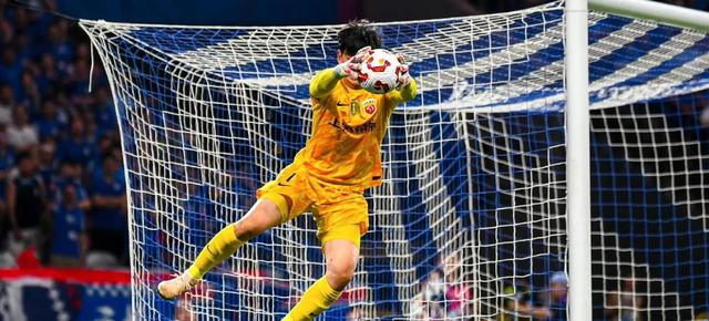 包含体育比赛中的悬念和戏剧性转折史无前例！的词条