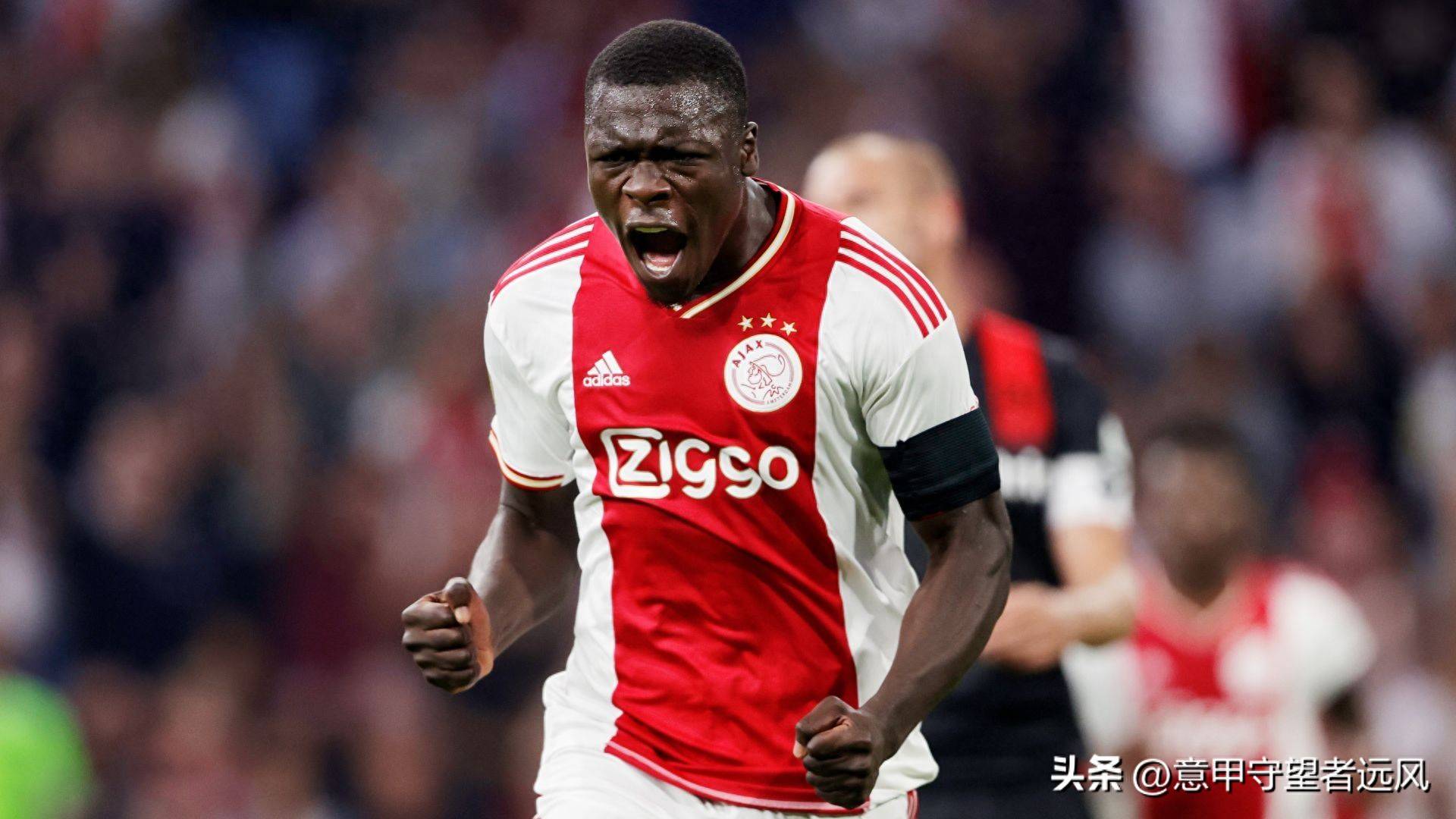 阿贾克斯客场逼平拜仁,延续不败战绩的简单介绍 阿贾克斯客场逼平拜仁,延续不败战绩的简单介绍