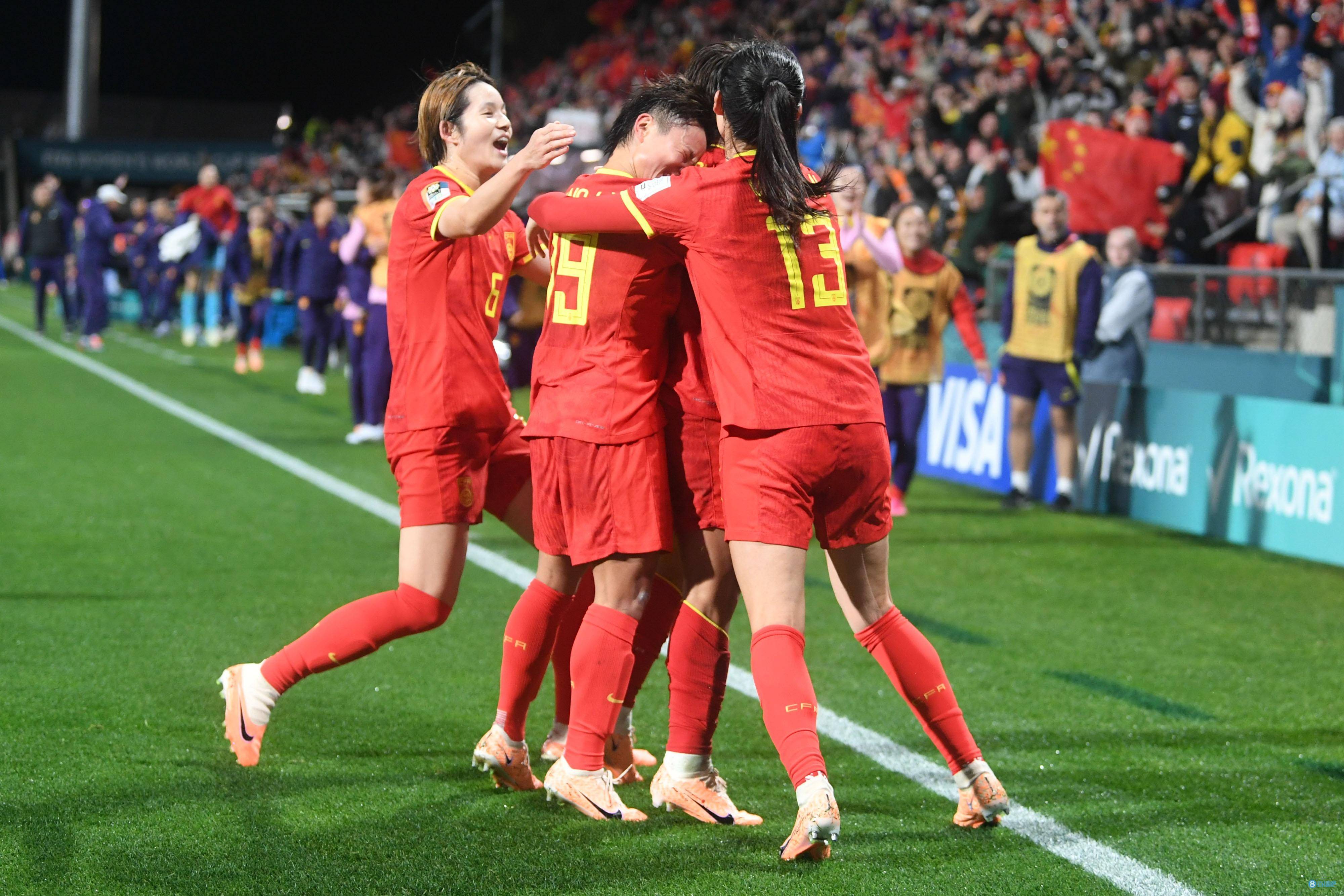 世界女子足球比赛中,中国队斩获胜利 世界女子足球比赛中,中国队斩获胜利