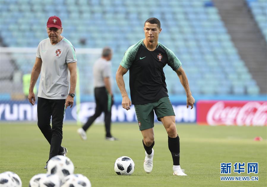 开云体育入口-日本队轻取葡萄牙队，奥恰洛夫点燃赛场的简单介绍