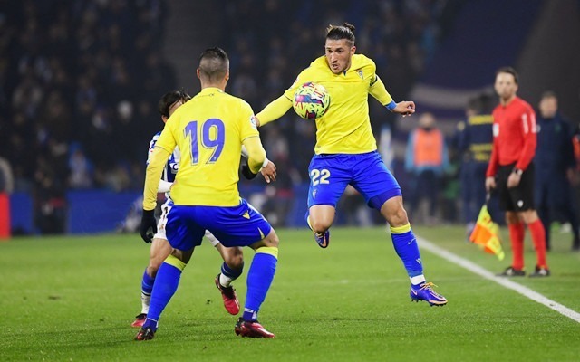 格拉纳达主场赢球,西甲保级形势有望! 格拉纳达主场赢球,西甲保级形势有望!