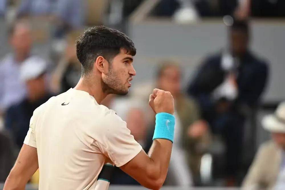 法网完胜美网，阿尔卡拉斯状态火热