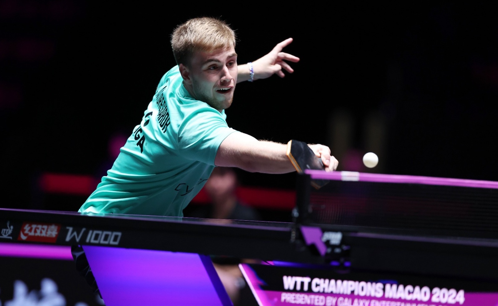 开云体育入口-瑞典队鏖战葡萄牙队，林高远点燃赛场