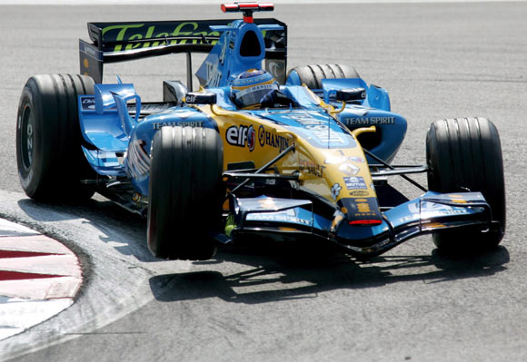 开云体育在线-红牛车队横扫雷诺车队,阿隆索状态火热